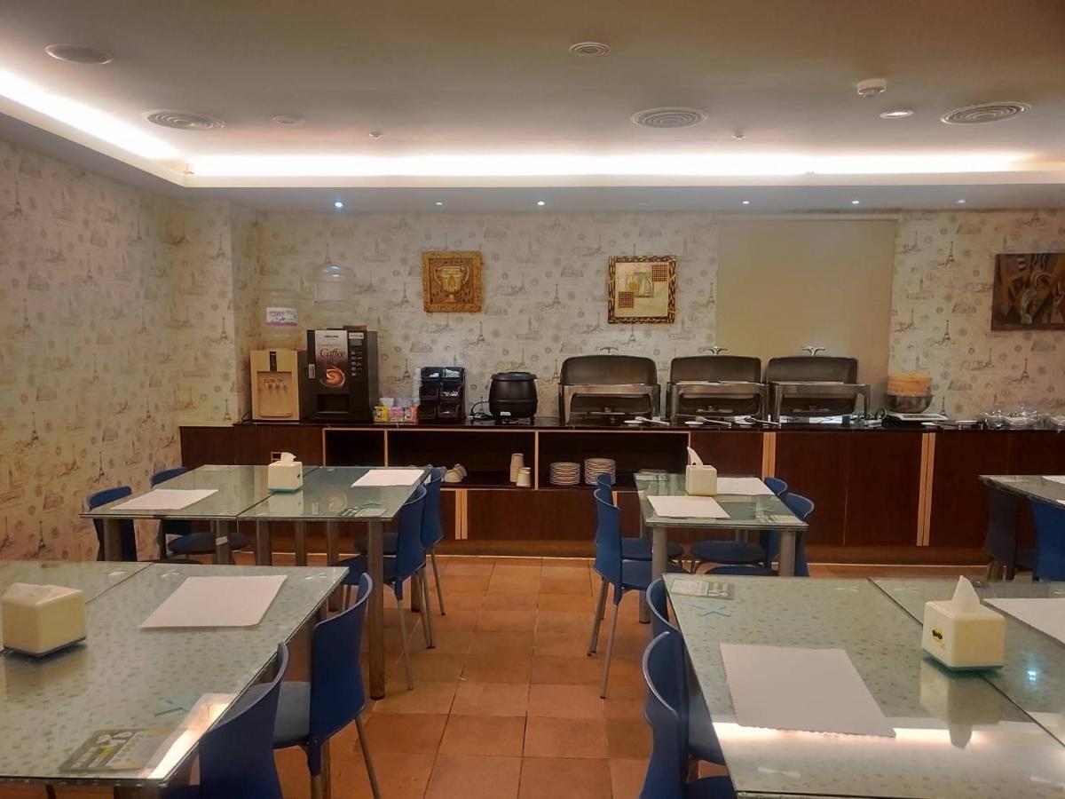 Discovery Motel - Nangang Tajpej Buitenkant foto
