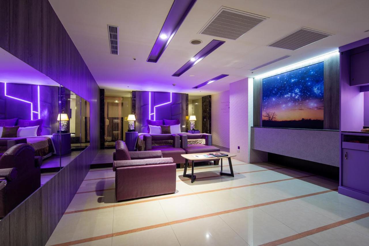 Discovery Motel - Nangang Tajpej Buitenkant foto
