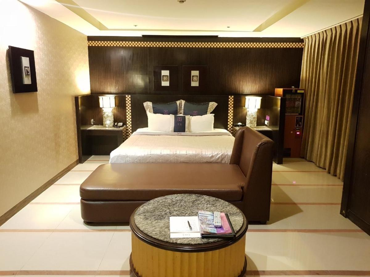 Discovery Motel - Nangang Tajpej Buitenkant foto