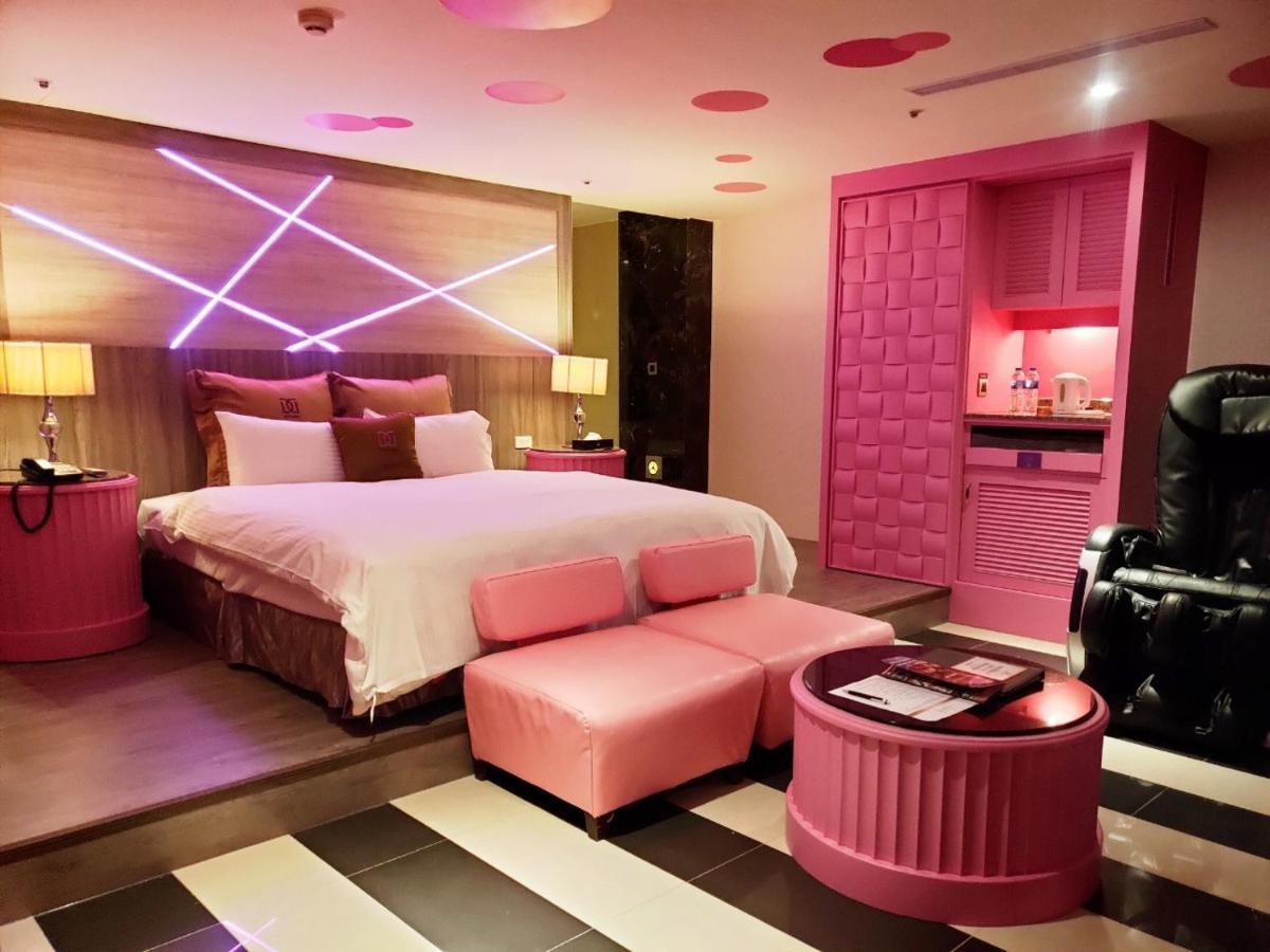 Discovery Motel - Nangang Tajpej Buitenkant foto